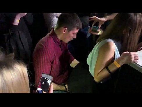 ❤️ פאַקטיש געשלעכט אין אַ רוסיש נייטקלאַב. 18-יאָר-אַלט רוסיש מיידל אין די אַנוס און וואַגינע פאַקט אין אַ נייטקלאַב סופּער פּאָרן ביי אונדז yi.xxxpornimages.ru